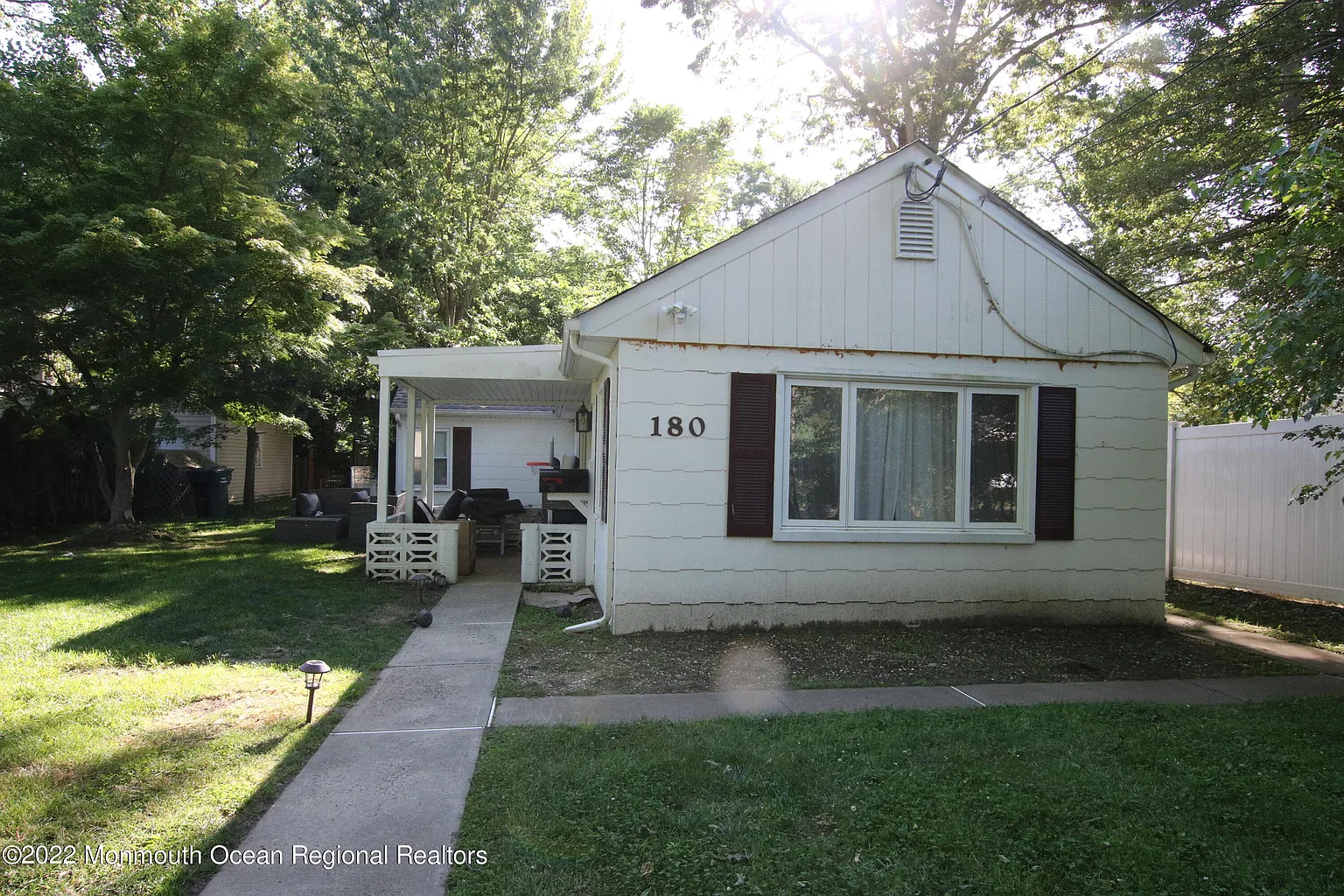 180 Cliftwood Rd photo 1