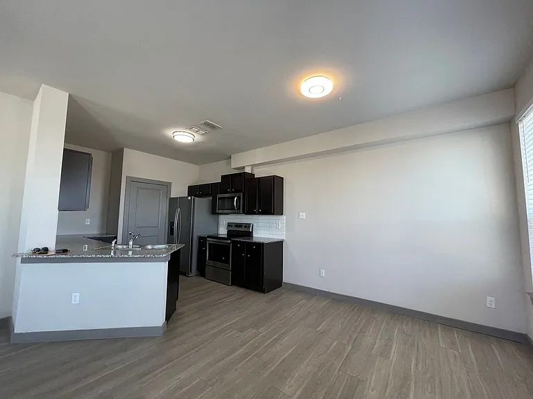 10604 Tube Dr — Photo 5