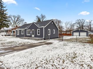 25511 Dartmouth St, Dearborn Heights, MI