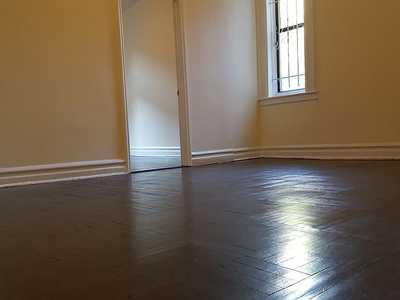 4th image of 303 Putnam Ave APT 3C