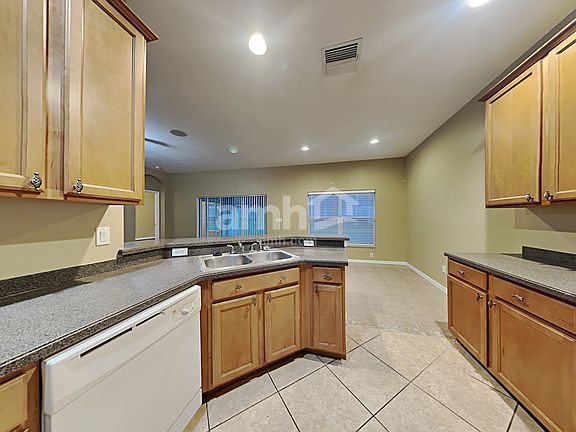 4th image of 1219 Emerald Hill Way