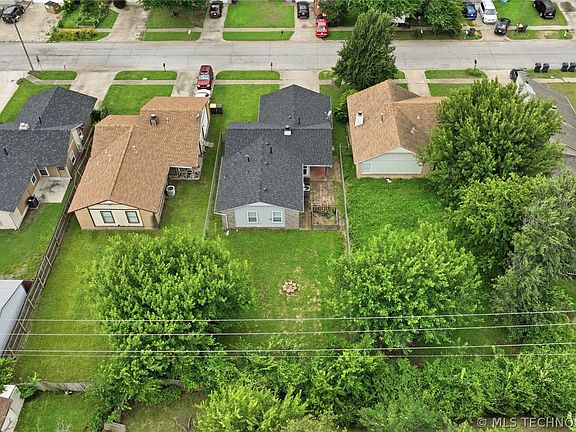 4th image of 14027 S Hickory Pl