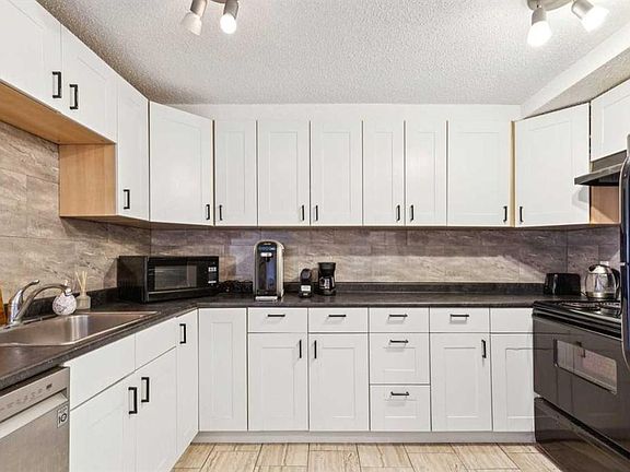 5th image of 1113 E 37th St SW #306