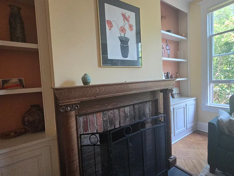 220 S Carolina Ave SE — Photo 5