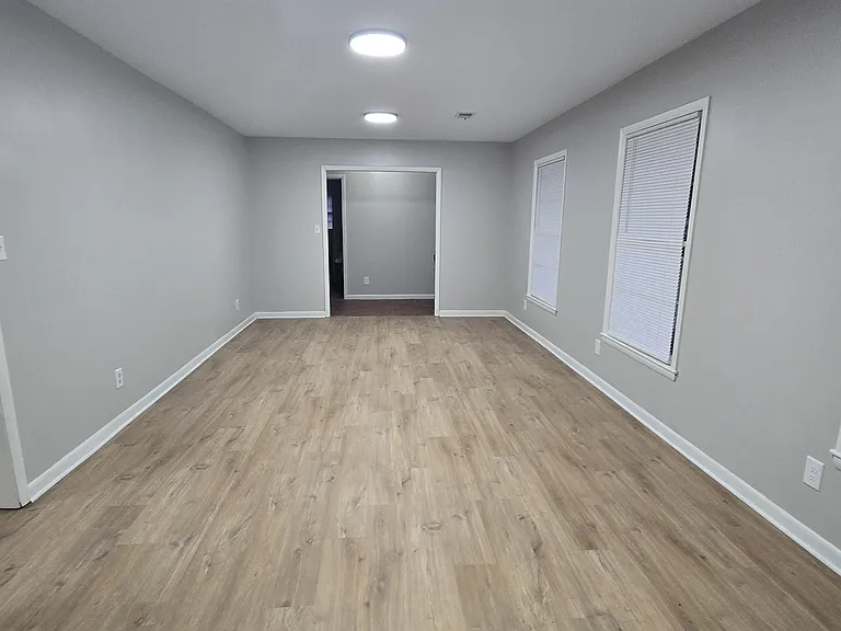 1210 Arbor Ave SW — Photo 6