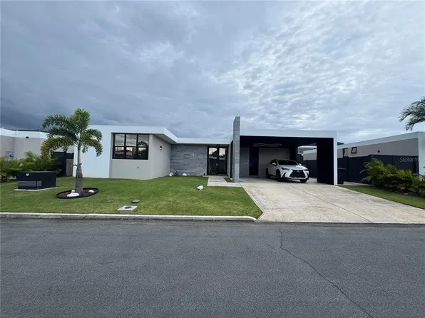 201 GUADIANA, GURABO, PR 00778