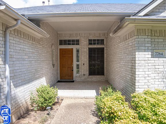 2nd image of 7764 Yaupon Dr
