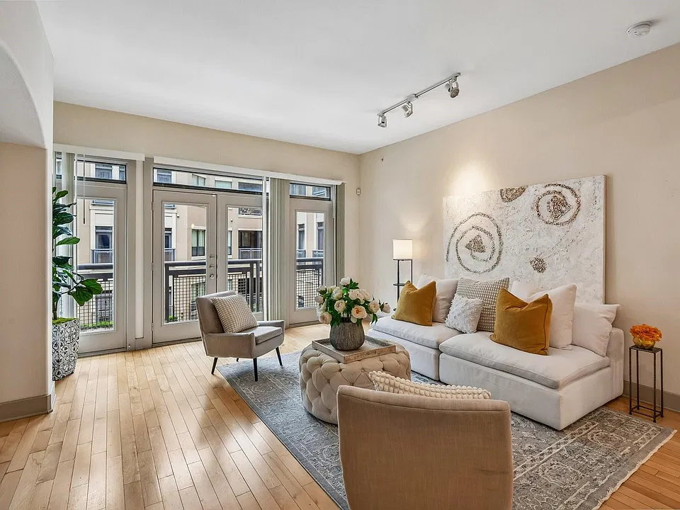 1901 Post Oak Blvd #2607