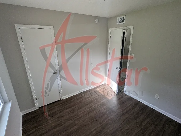 8119 Martha Ann Ln — Photo 9