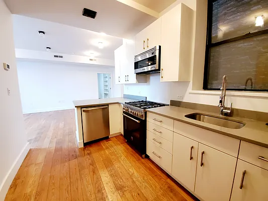 Rented by Ideal Properties Group | media 5