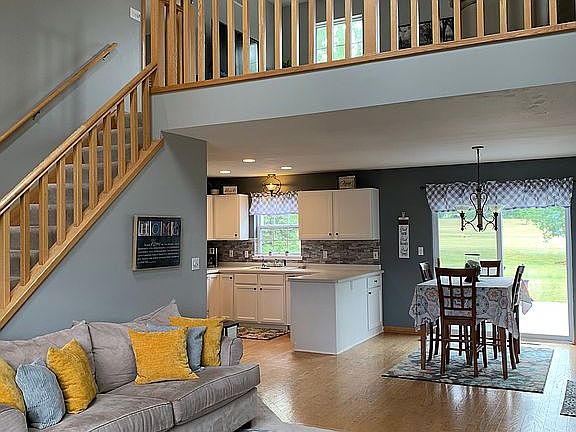2nd image of 28720 Sunflower Ln