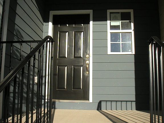 2nd image of 5108 Whiteoak Ter SE