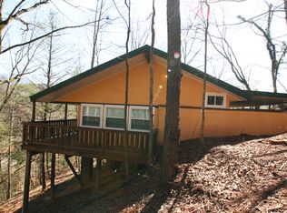 1028 Old Cartertown Rd, Gatlinburg, TN 37738