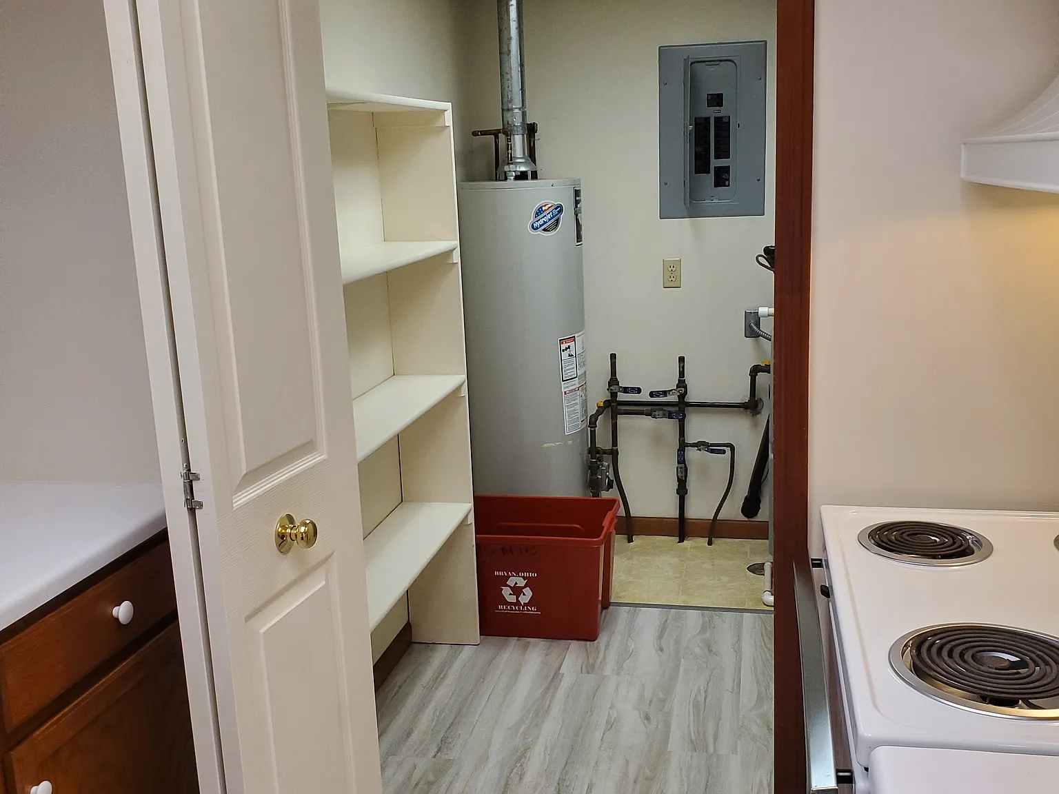 2 bed, 980 sqft, $800 — Photo 2