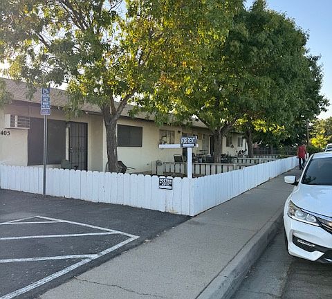 2nd image of 1405 Eucalyptus Ave APT 7