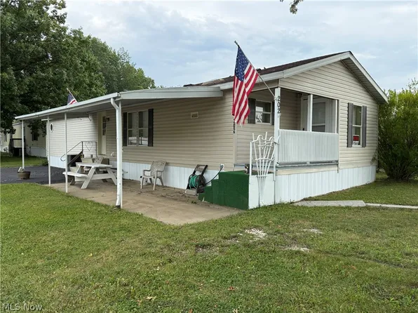 202 Connecticut Dr #202, Elyria, OH 44035