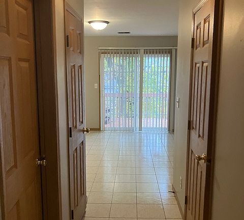 4th image of 1615 Firestone Ln