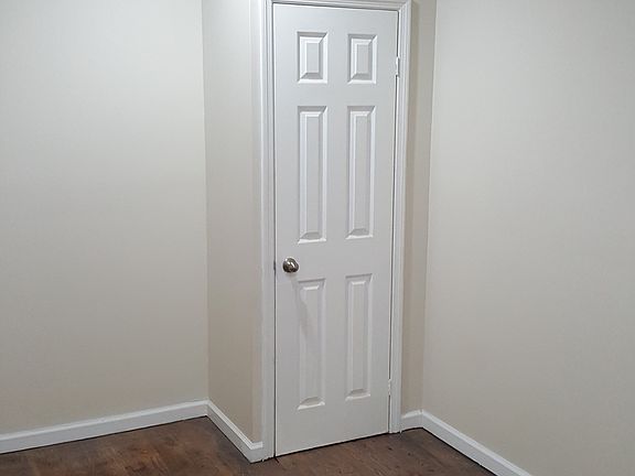 5th image of 1353 Clay Ave