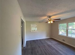 385 Lane Dr SW, Mableton, GA 30126