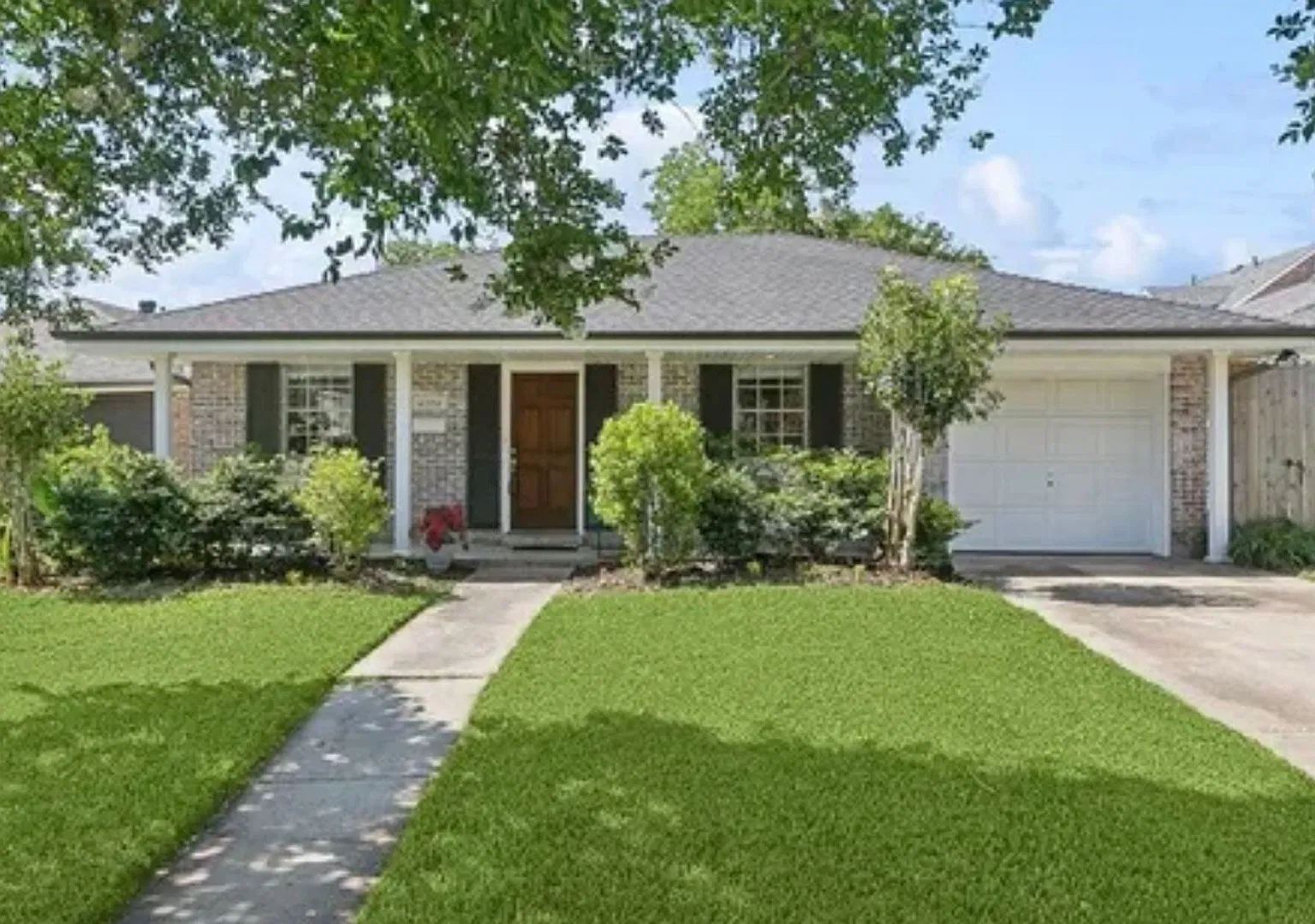 Beautiful Home — Photo 1