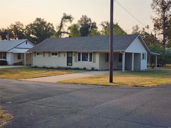 401 Benton St, Sikeston, MO 63801