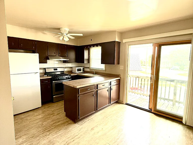 4530 Prairie Ave #C — Photo 4