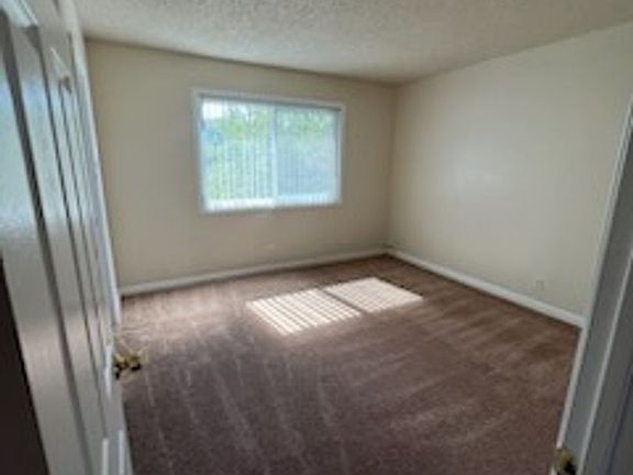 3rd image of 11695 White Ave APT 4