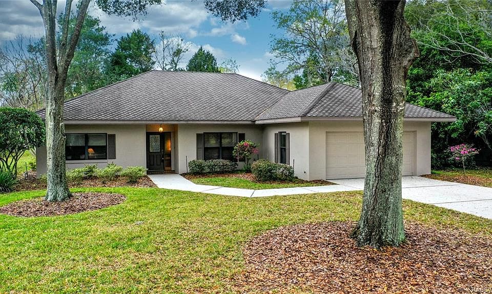 1st image of 3044 W Bermuda Dunes Dr