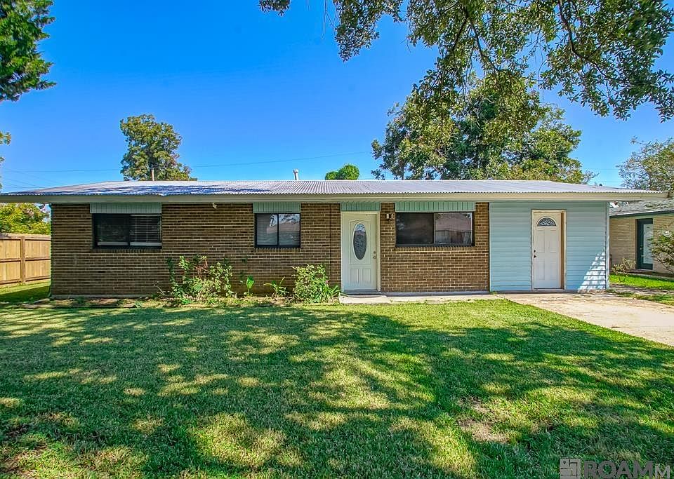 1st image of 24619 Pecan Place Dr