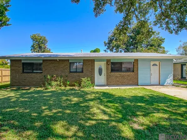 24619 Pecan Place Dr, Plaquemine, LA 70764