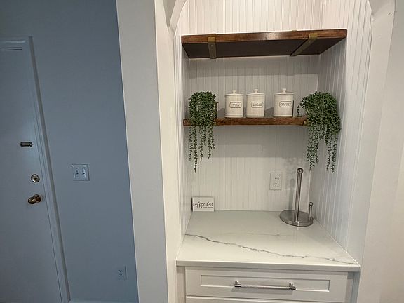 Brand new - Built in coffee bar