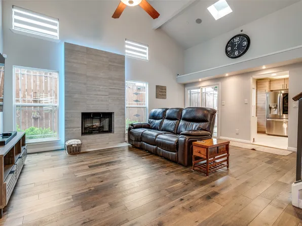 3643 Word St, Dallas, TX 75204