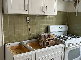 30-42 14th St #2, Astoria, NY 11102