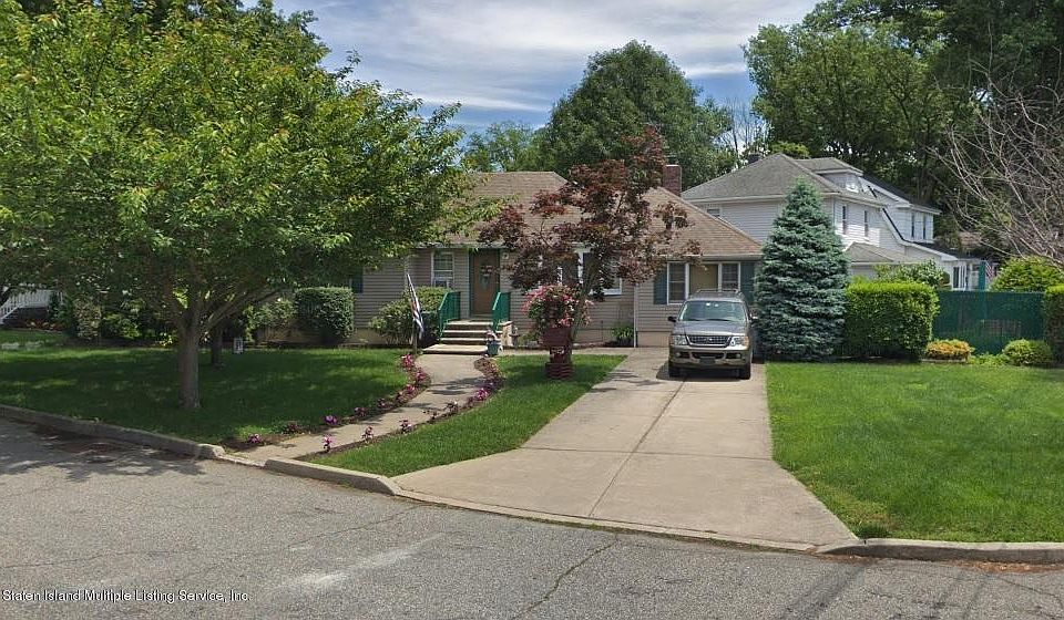 1st image of 28 Elmira St