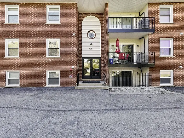 515 N Cass Ave #3 — Photo 1