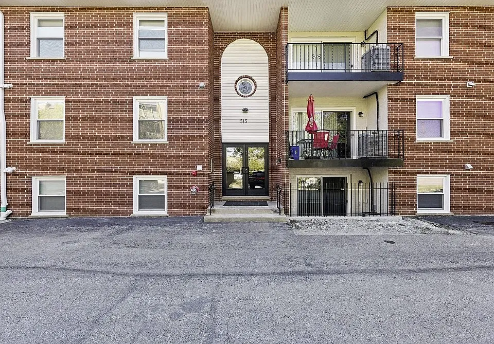 515 N Cass Ave #3