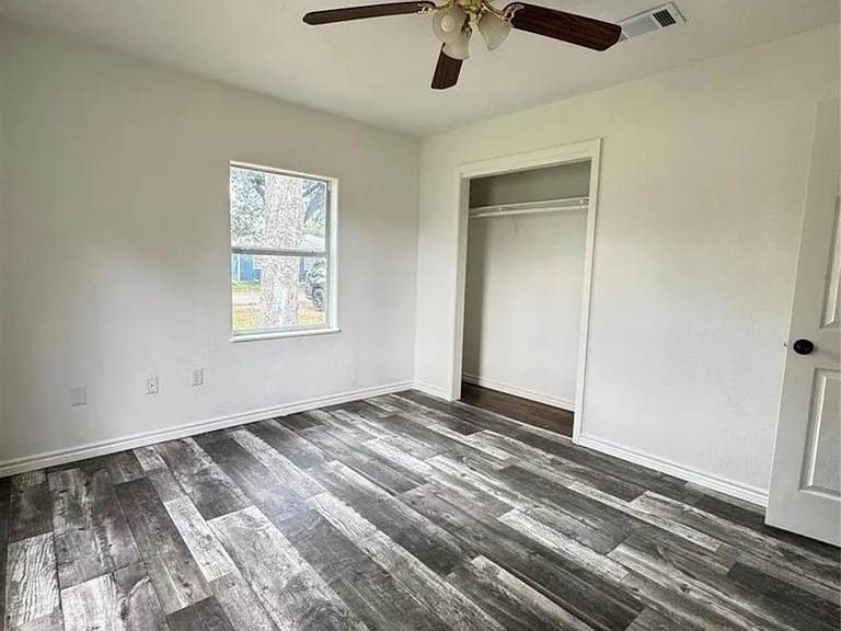 1824 Reese St — Photo 9