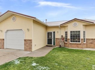 75 Parker Ave, Blackfoot, ID 83221