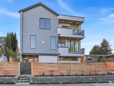 727 N 91st Street, Seattle, WA, 98103