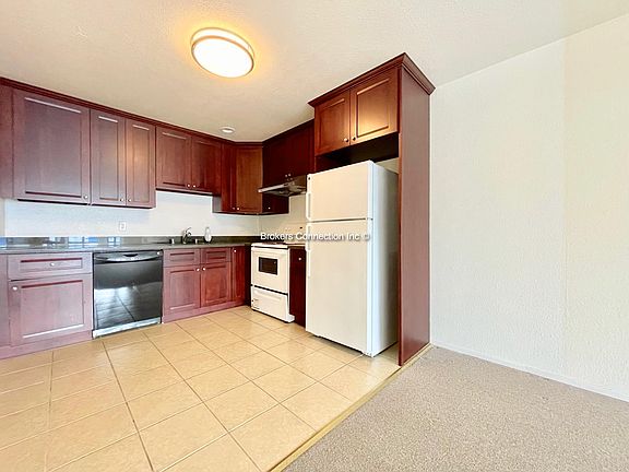 5th image of 131 Balboa St
