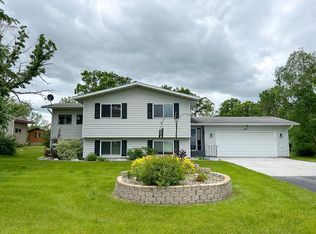 107 Harding St S, Karlstad, MN 56732