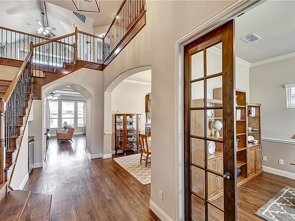 4th image of 1516 Grove Dr