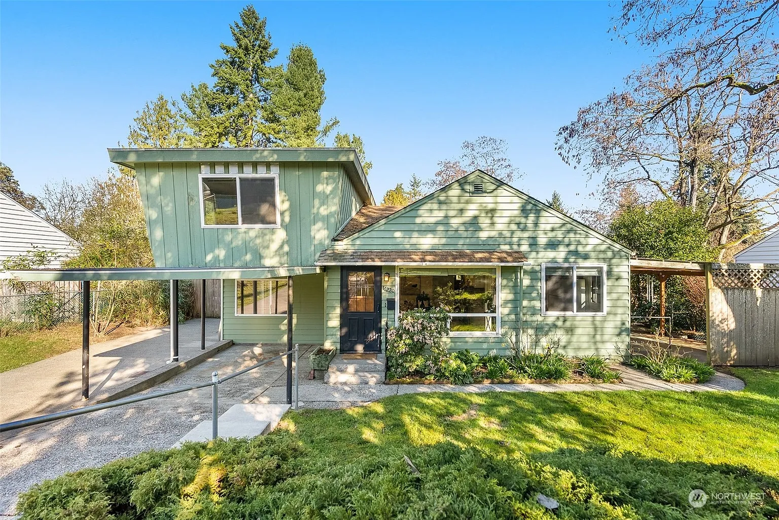 16220 9th Avenue NE photo 1