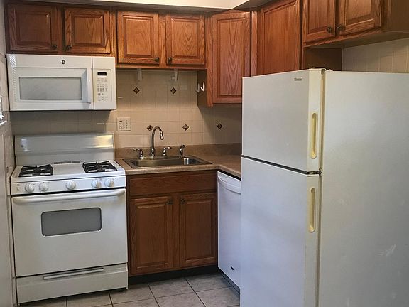 4th image of 2029 Beyer Ave #1