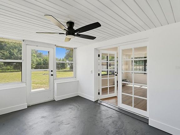 4th image of 105 Allen Ave