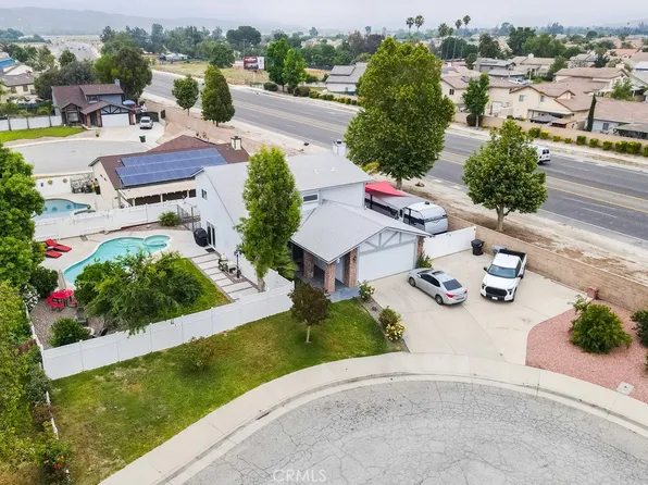 1113 Glacier Ct, San Jacinto, CA 92583