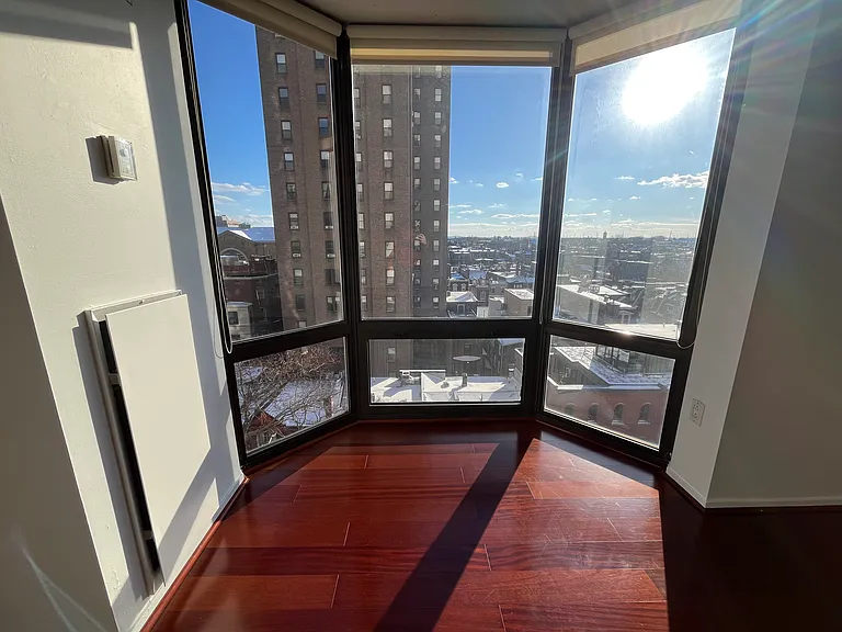 2020 Walnut St #9M — Photo 13