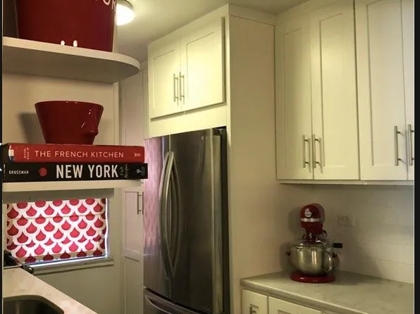 200 East 36th Street image 2 of 8