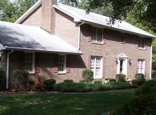 126 Vaugh Rd, Fayetteville, GA