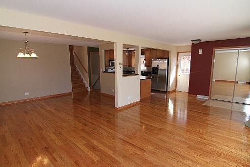 4th image of 643 S Paxton Ave